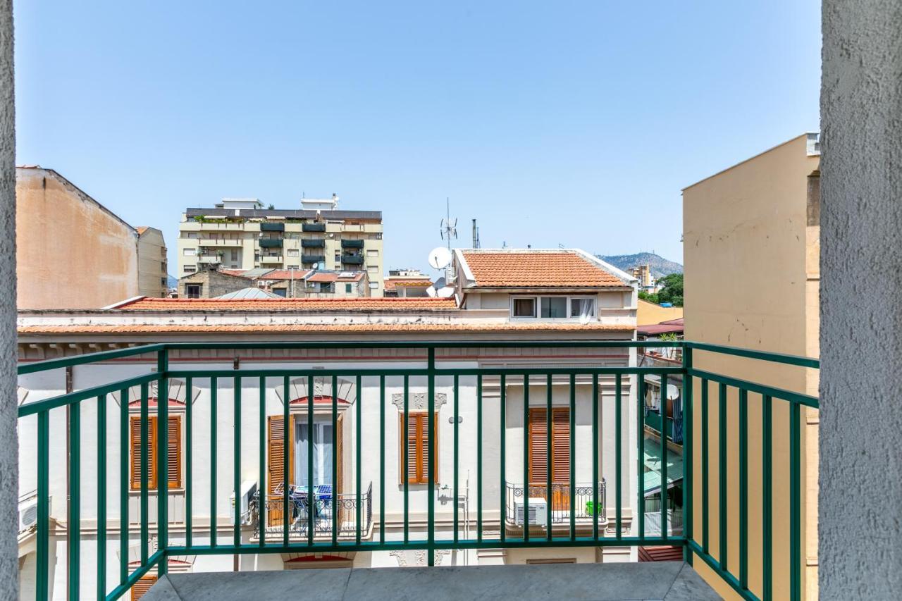 Villa Malfitano & Stazione Lolli Cozy Apartment Palermo Dış mekan fotoğraf